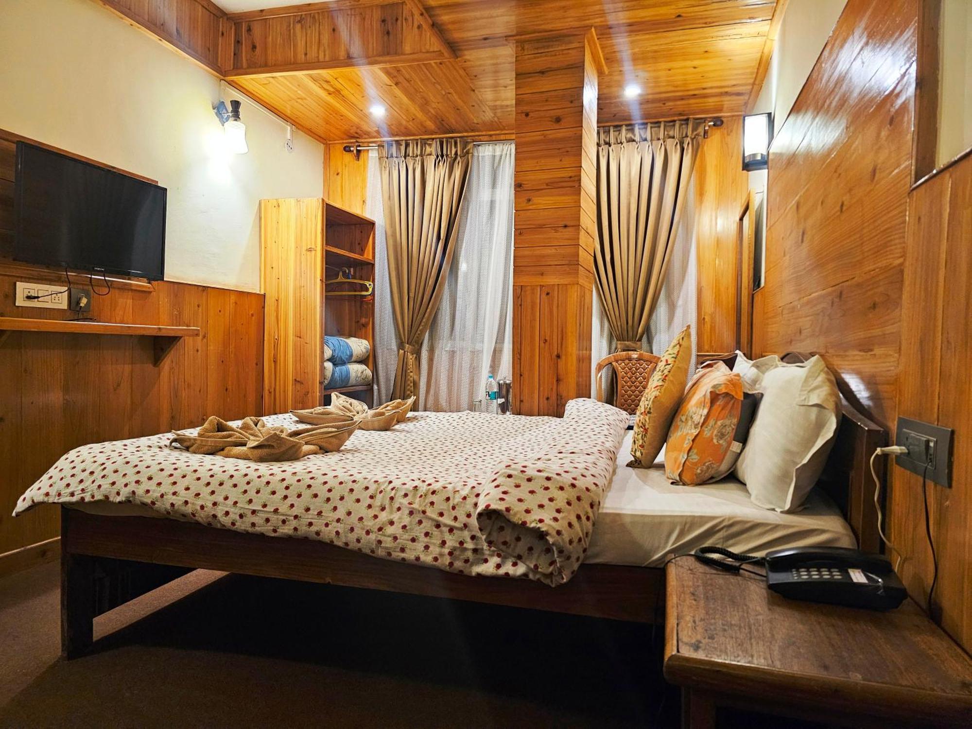 Hotel Golden Orchid Dardzsiling Kültér fotó